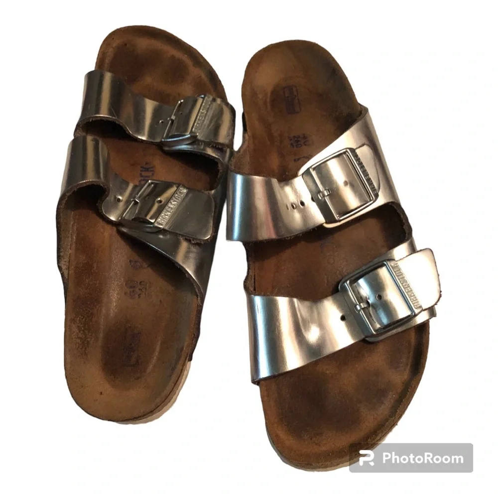 Birkenstock Arizona Softbed Metallic Silver Narrow (Women's)